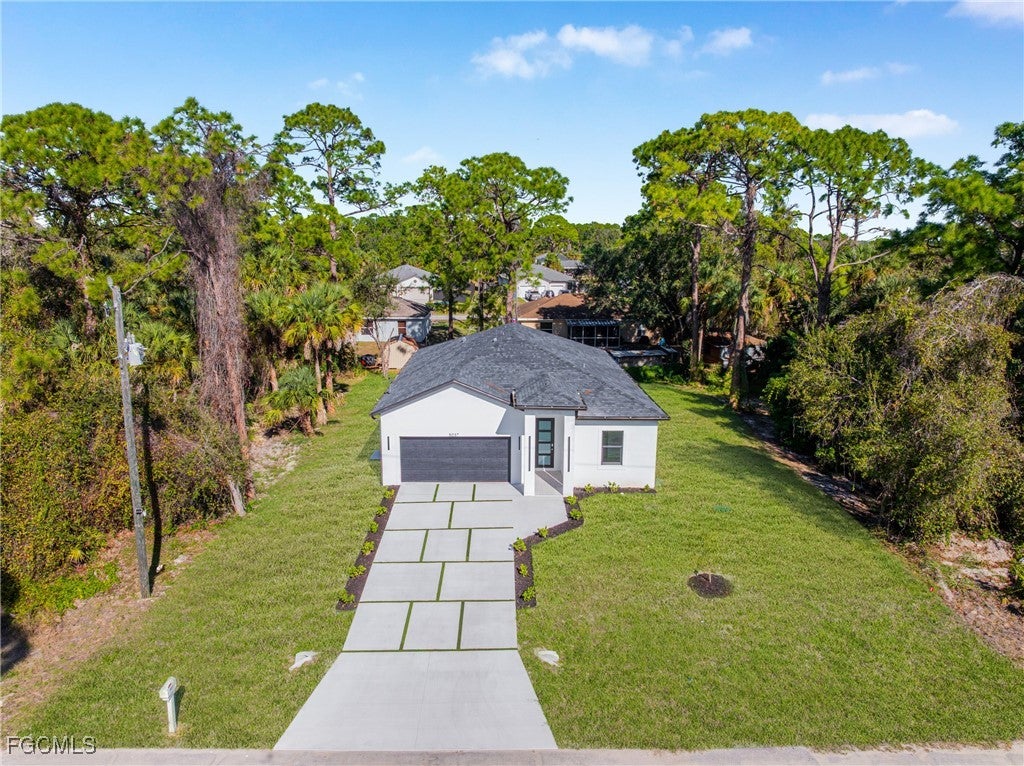 5037 Pinetree Circle — photo