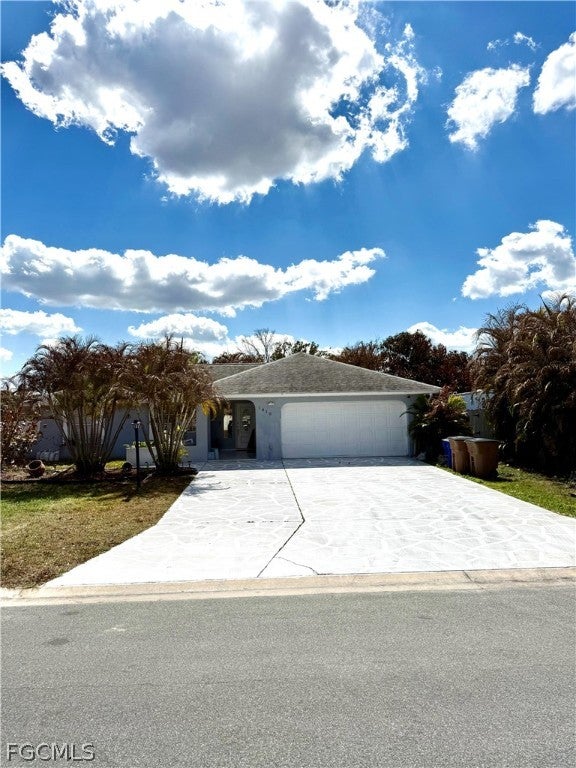 1410 Caywood Circle S — photo