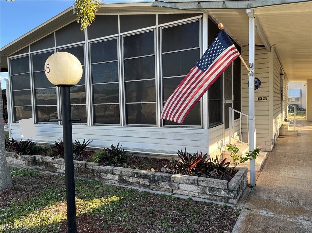 65 Sunset Circle — photo