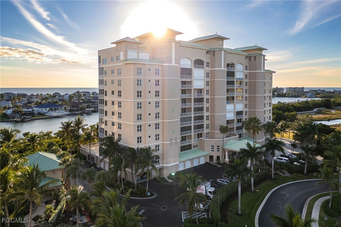4192 Bay Beach Lane 881 — photo