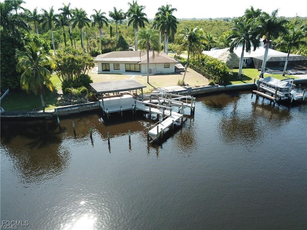 5211 Lake Caloosa Drive — photo