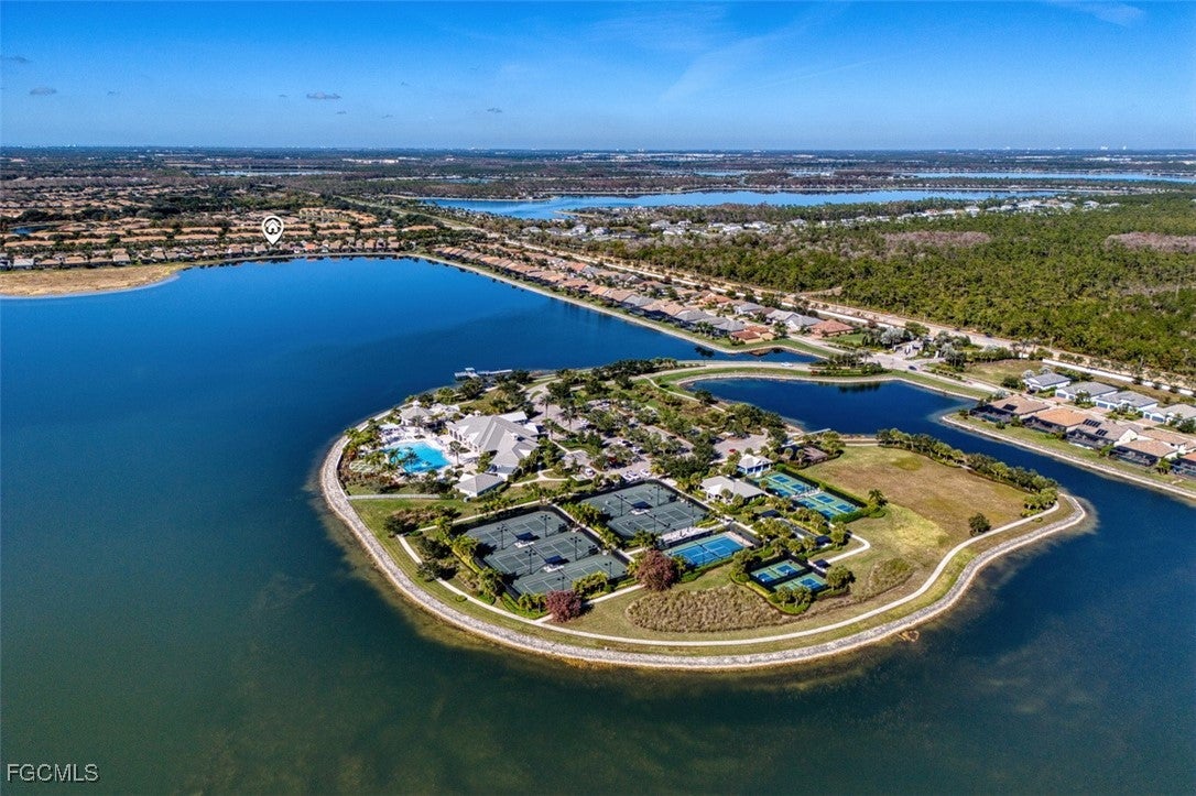 20285 Corkscrew Shores Boulevard — photo