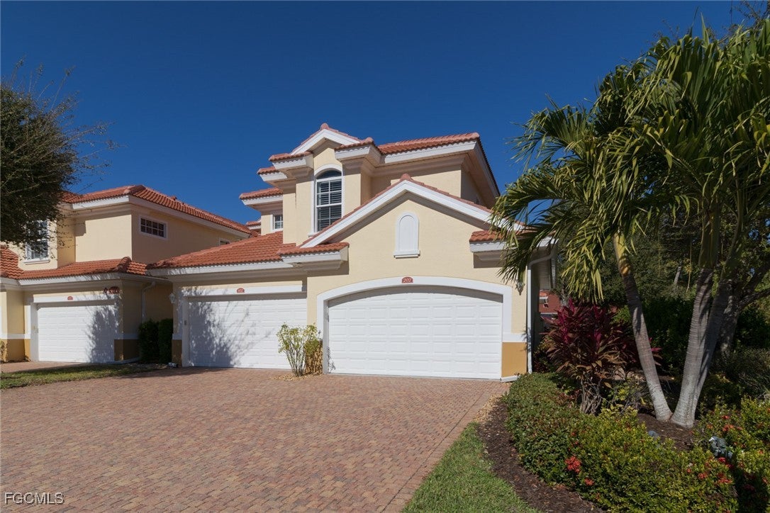 5960 Tarpon Gardens Circle 102 — photo