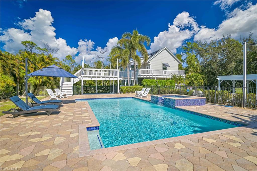 6941 Hunters Rd, Naples, FL 34109