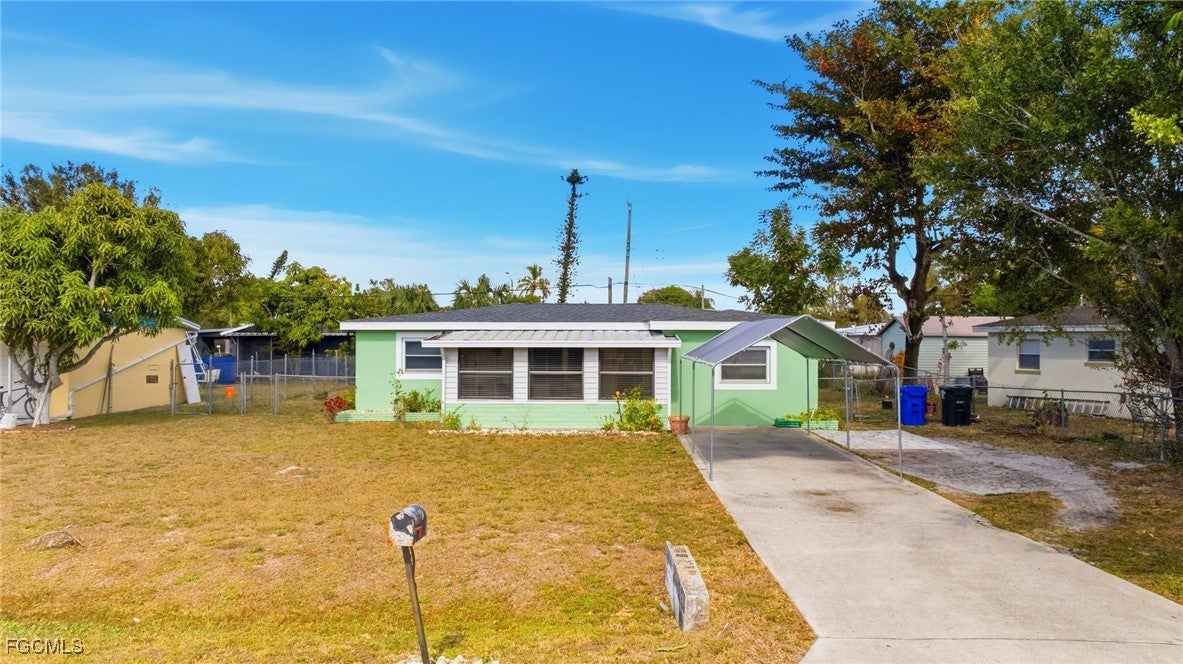 2431 Hunter Terrace — photo