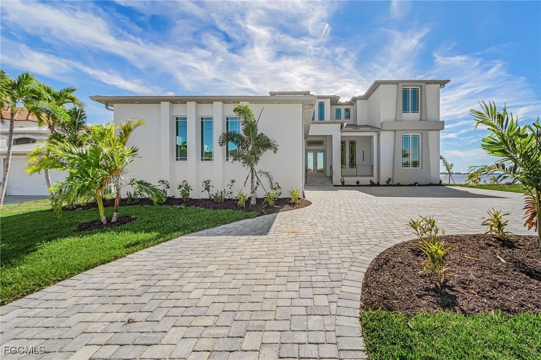606 Coral Drive — photo