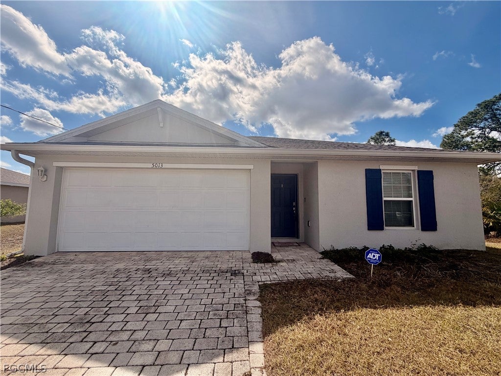 5013 Pinetree Circle — photo