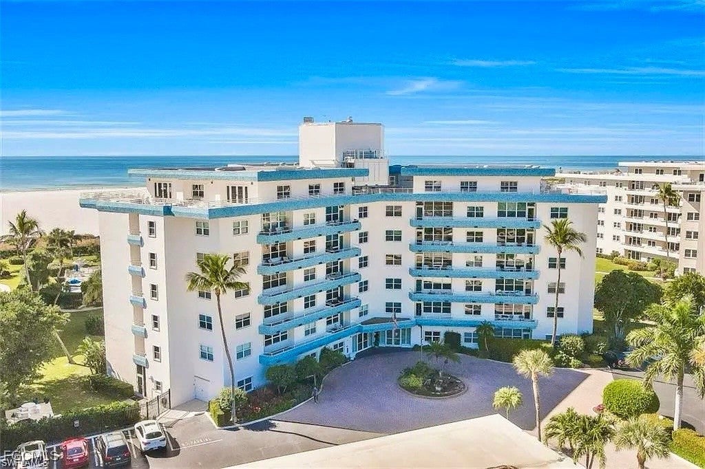 220 Seaview Court 504 — photo