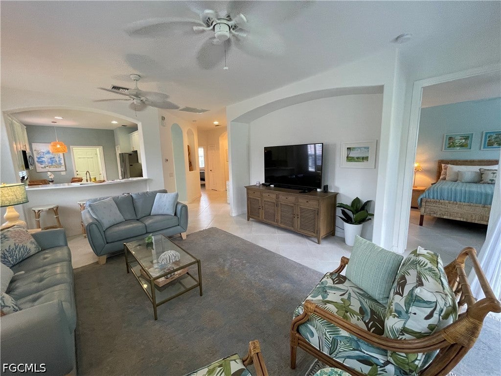 10640 Camarelle Circle — photo