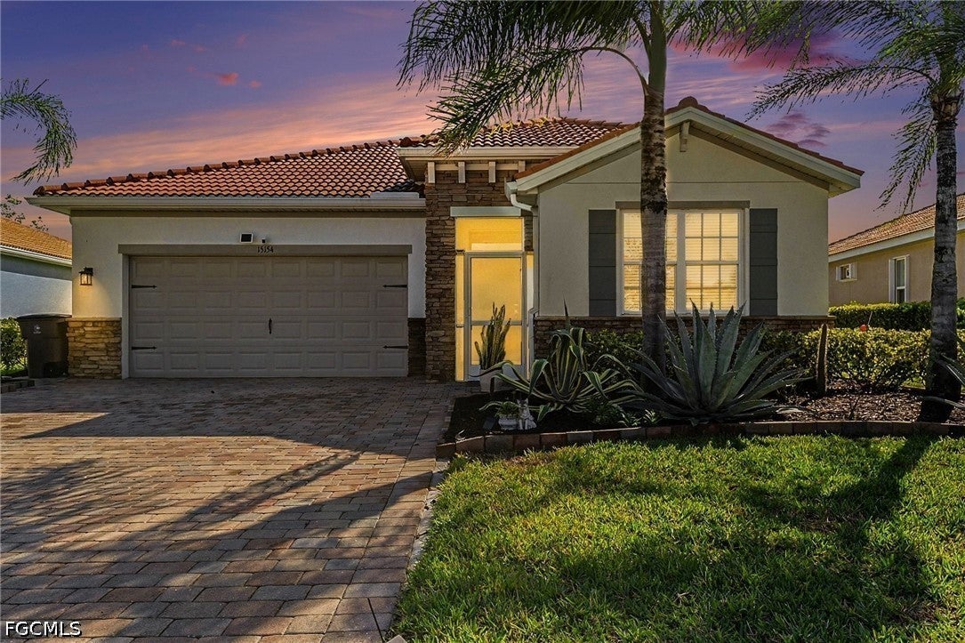 15154 Yellow Wood Drive — photo