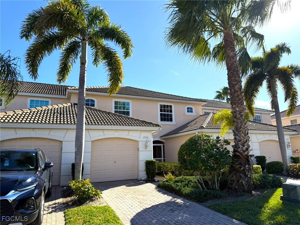 1376 Weeping Willow Court — photo