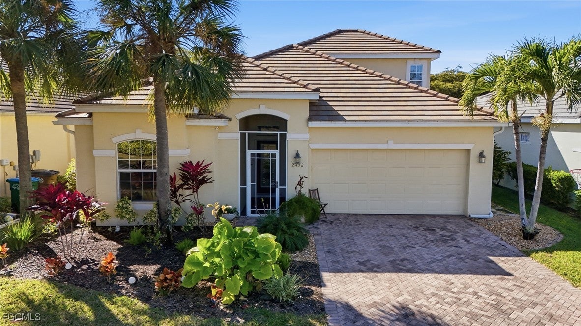 2452 Blackburn Circle — photo