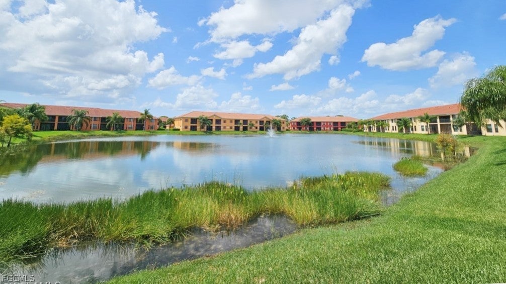 13730 Julias Way 726 — photo