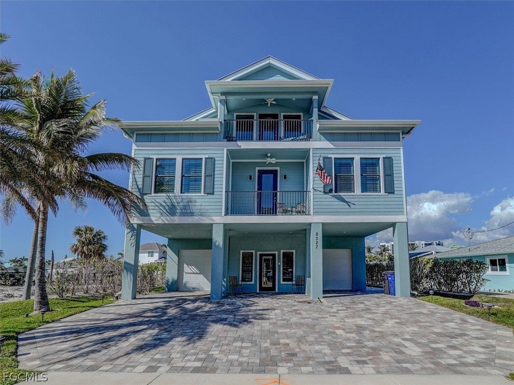 8327 Estero Boulevard — photo