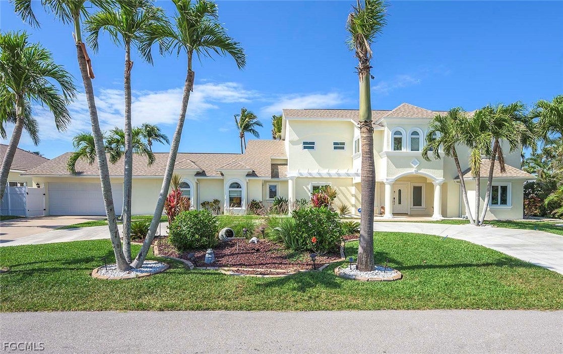 5208 SW 8th Court — photo