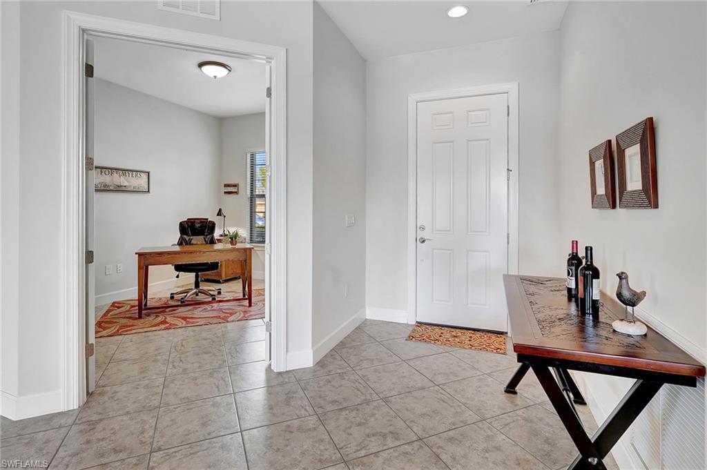 10879 Rutherford Rd, Fort Myers, FL 33913 — photo 2