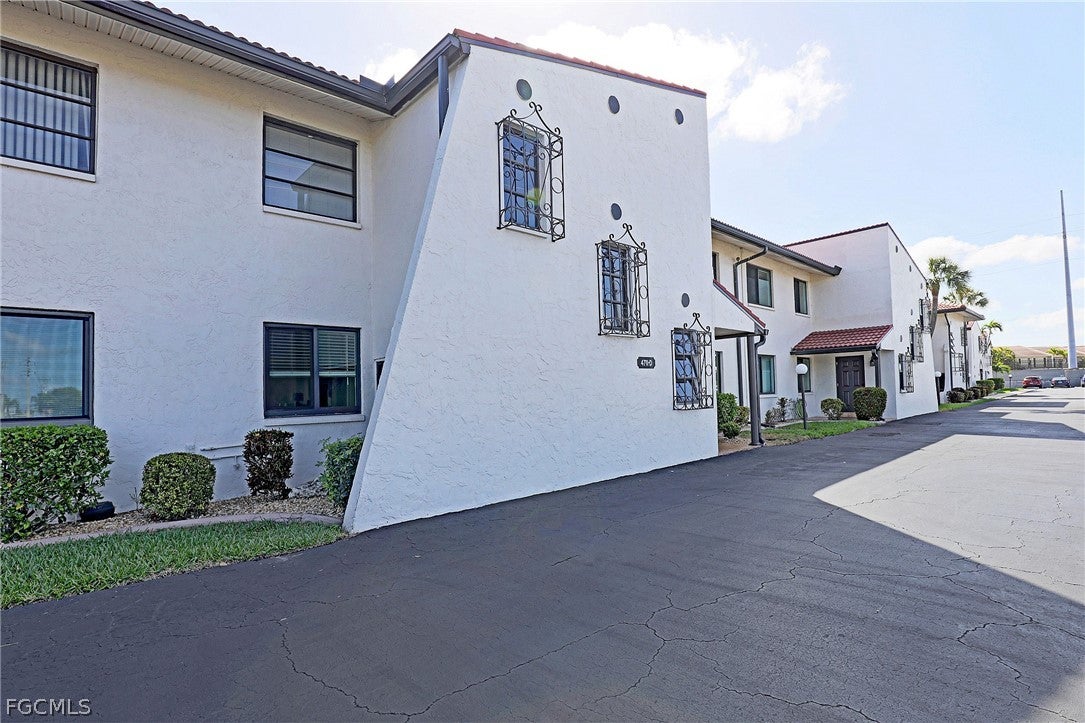 4711 Santa Barbara Boulevard 4 — photo