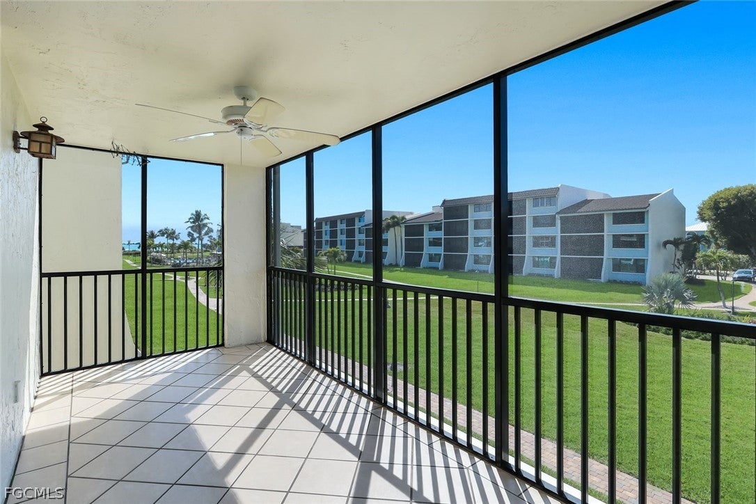979 E Gulf Drive D452 — photo