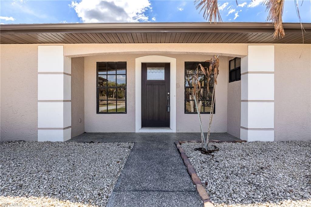 18890 Fox Run Rd, Alva, FL 33920 — photo 2
