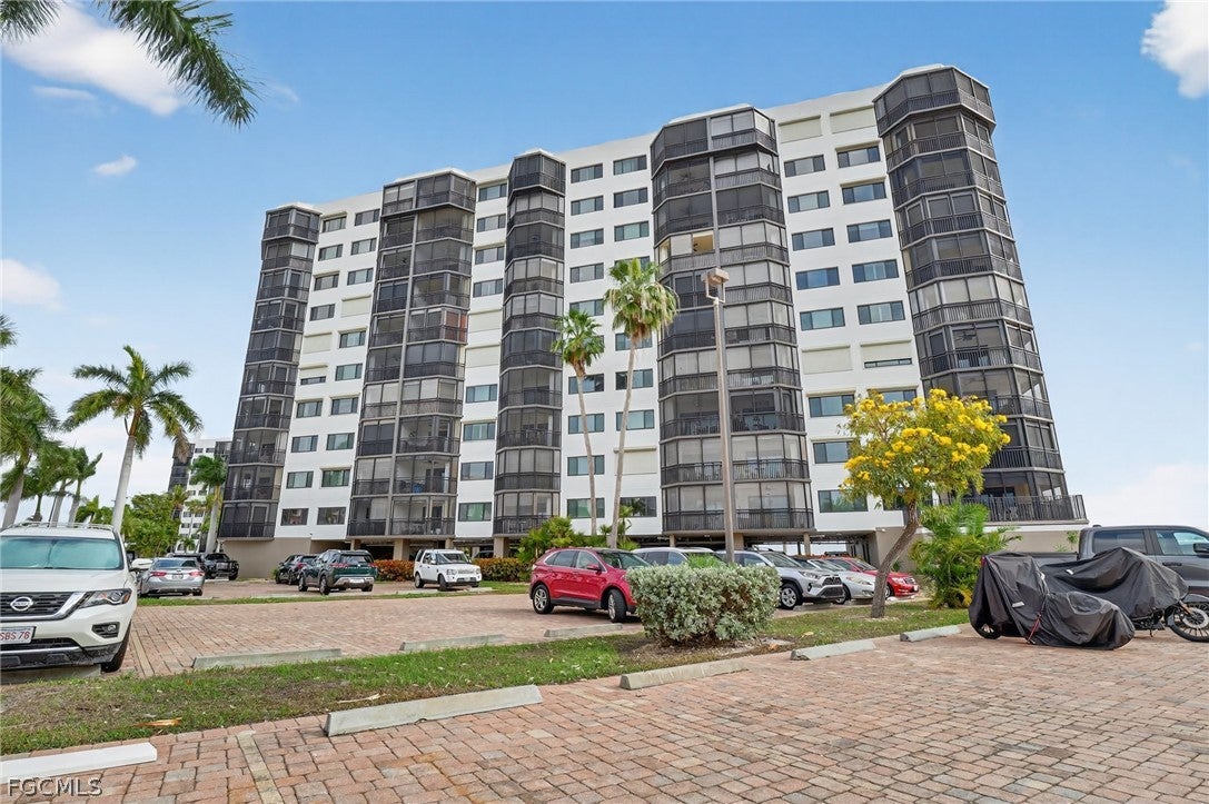 4263 Bay Beach Lane 815 — photo