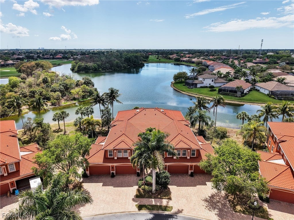 6422 Legacy Circle 704 — photo
