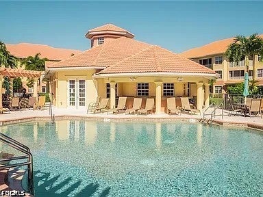 1141 Van Loon Commons Circle 102 — photo