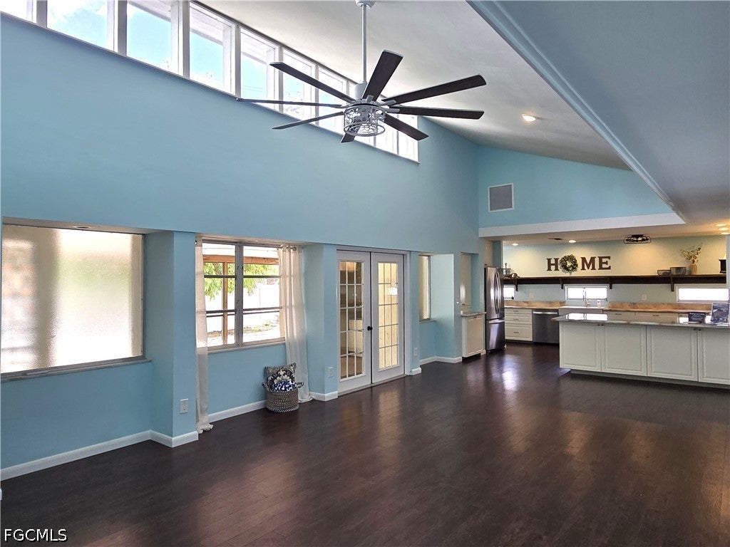 8512 Chatham Street — photo