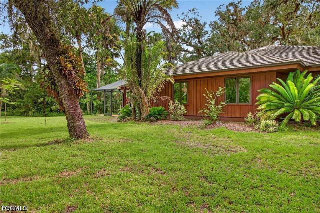 Home in Fort Myers, FL 33905 — photo 3