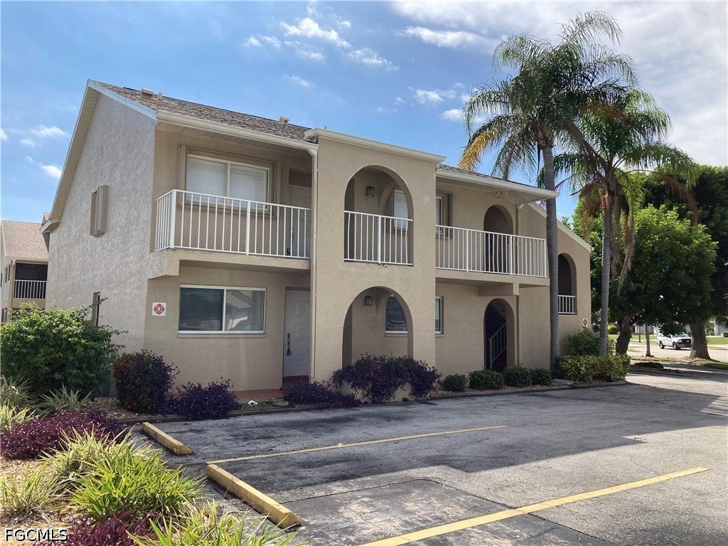 4321 Country Club Boulevard 101 — photo