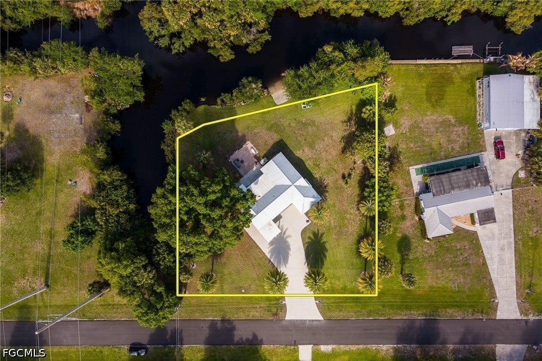 17041 E Lake Drive — photo