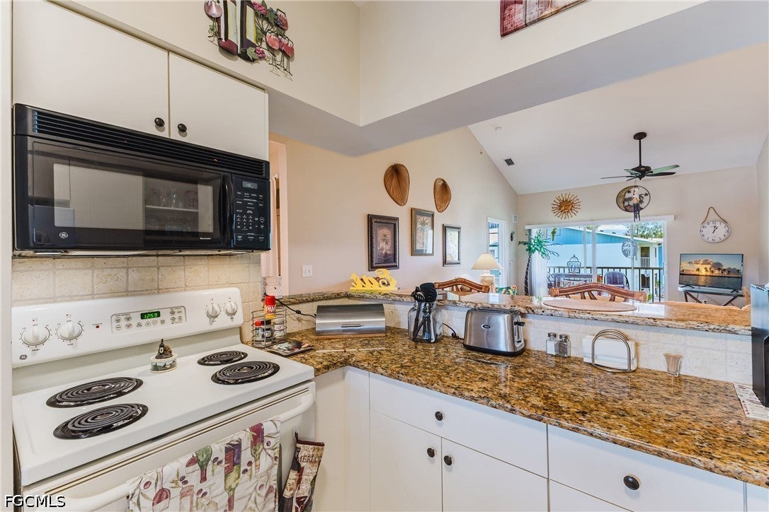 950 Hancock Creek South Boulevard 423 — photo