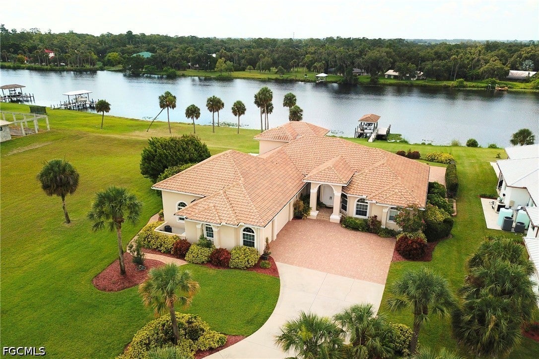 2504 Caloosa Shores Drive — photo