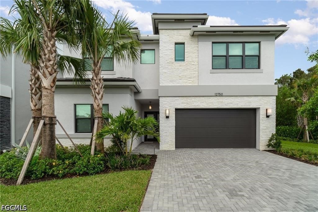 12750 Woodbury Drive — photo