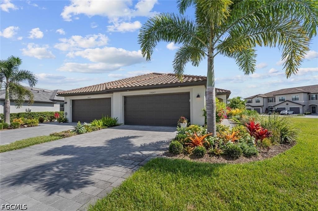 14045 Winding Cedar Way — photo