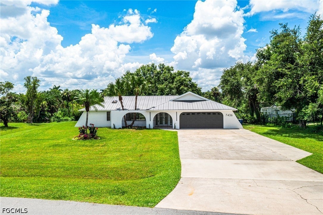 7436 Dana Lin Circle — photo