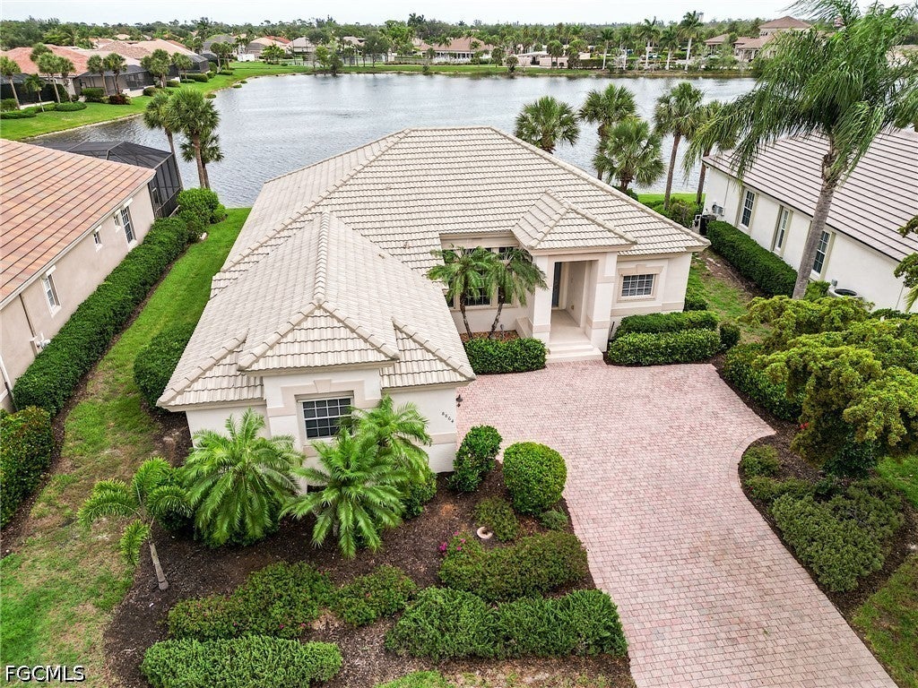 8864 New Castle Drive — photo