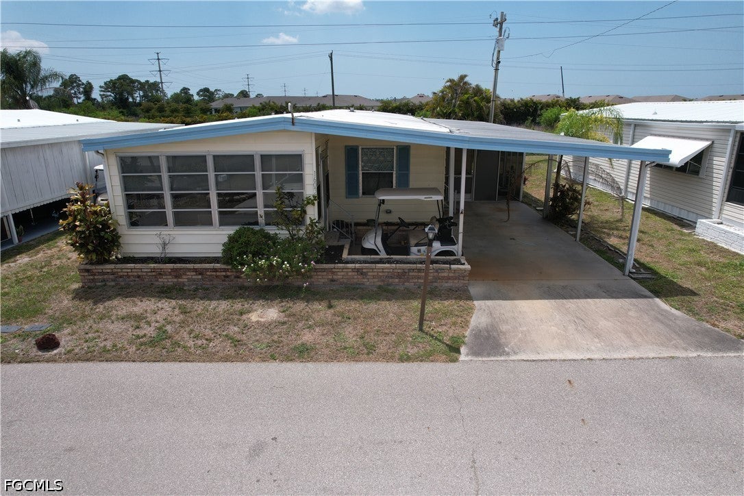 16037 Citron Way — photo