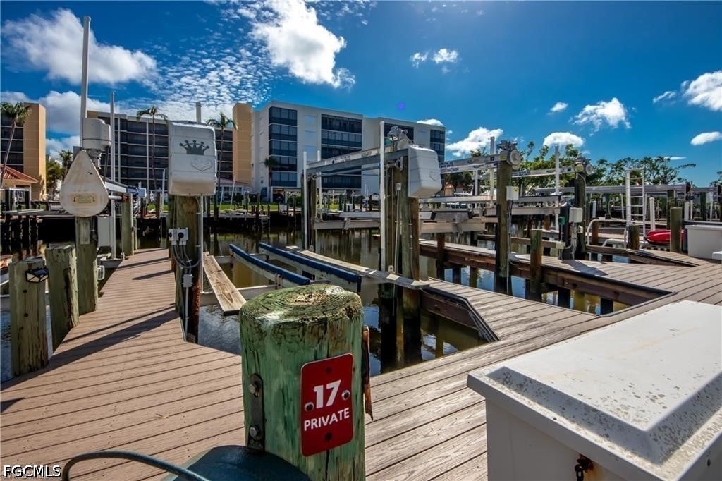 4541 Bay Beach Lane 341 — photo