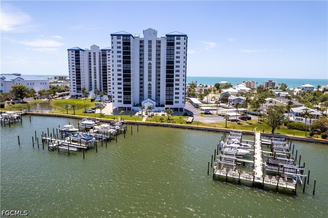 4753 Estero Boulevard 802 — photo