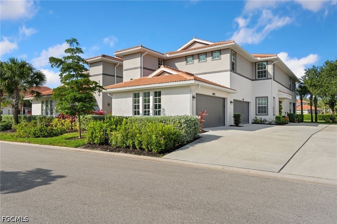 12050 Santaluz Drive 202 — photo