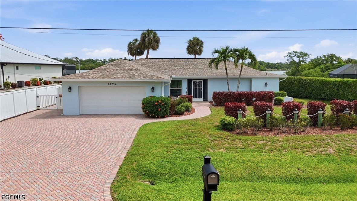 13794 River Forest Drive — photo