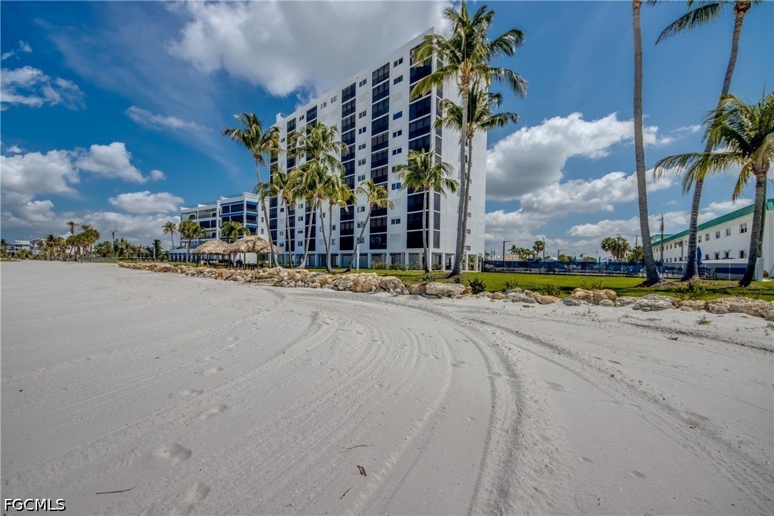 6400 Estero Boulevard 1101 — photo