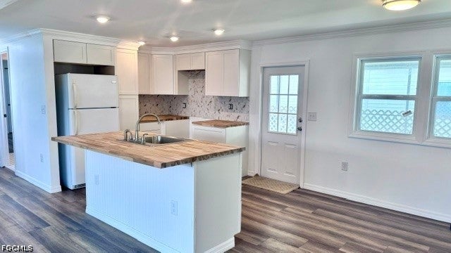 5664 Captain John Smith Loop — photo