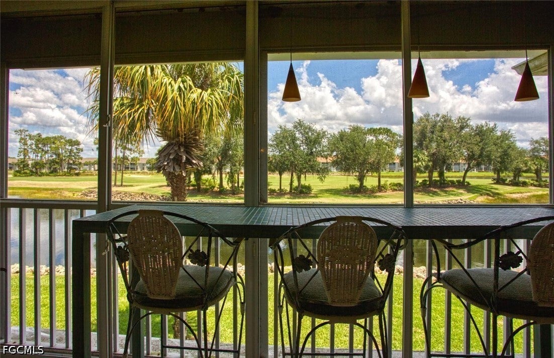8083 Queen Palm Lane 425 — photo