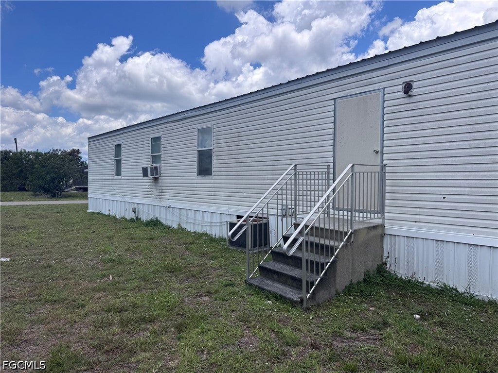 Home in Clewiston, FL 33440 — photo 2