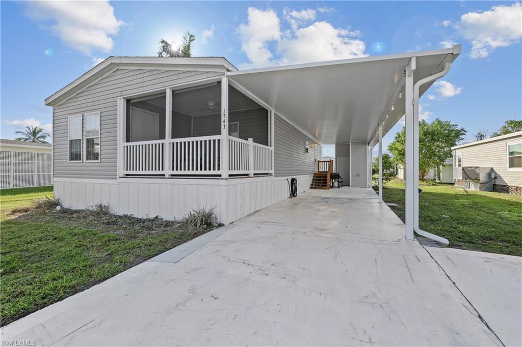 1747 Beverly Dr — photo