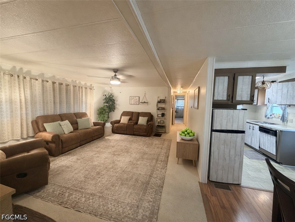 514 Blossom Court — photo