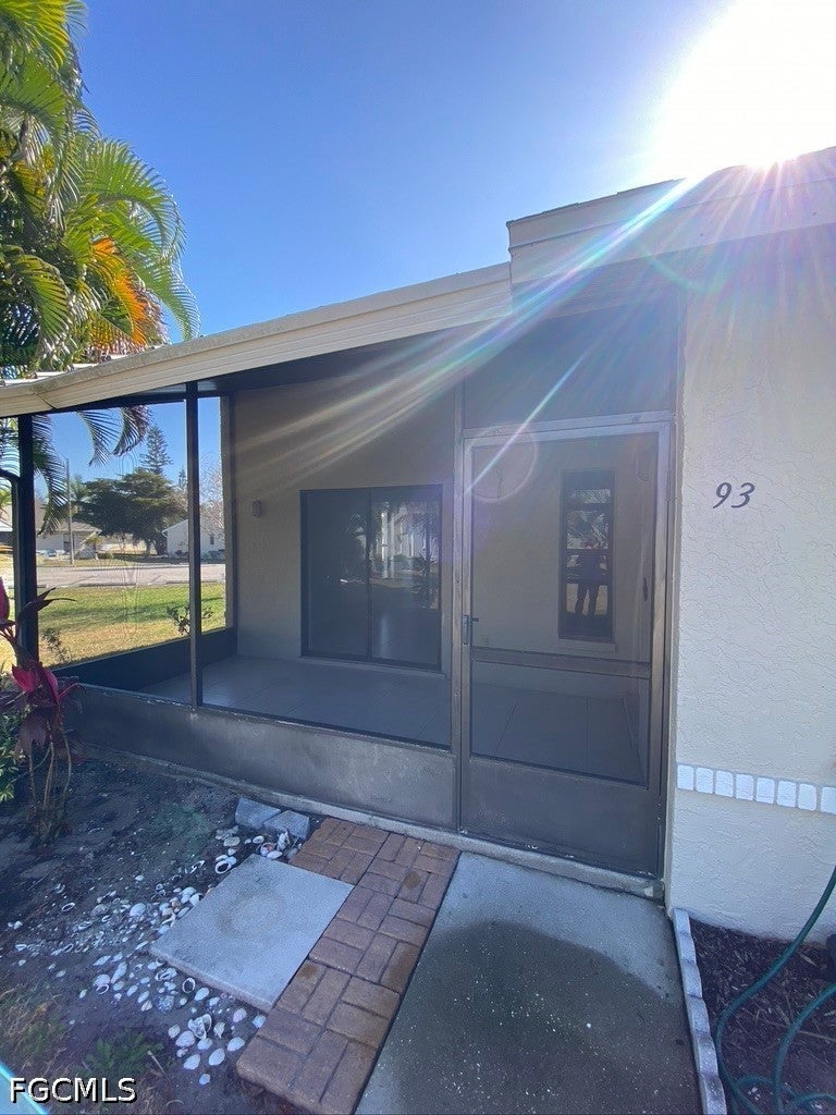1425 SW 51st Lane 93 — photo