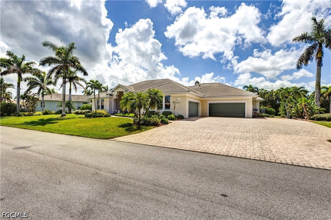 735 Elisa Drive — photo
