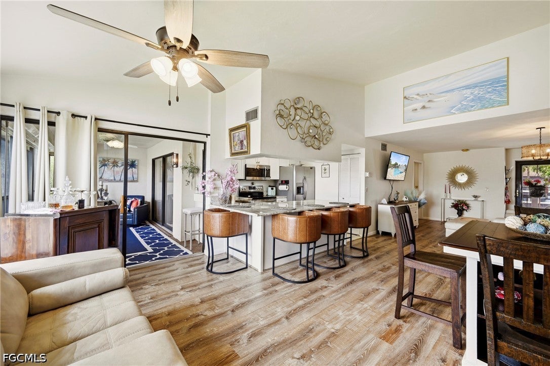 5830 Trailwinds Drive 824 — photo